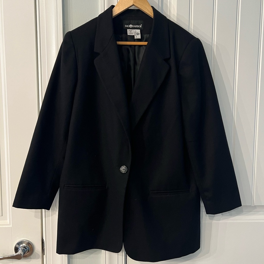 Sag Harbor Women's 100% Wool Black Blazer EXCELLENT CONDITION Size 14
